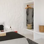 Naxos Earth Hotel *