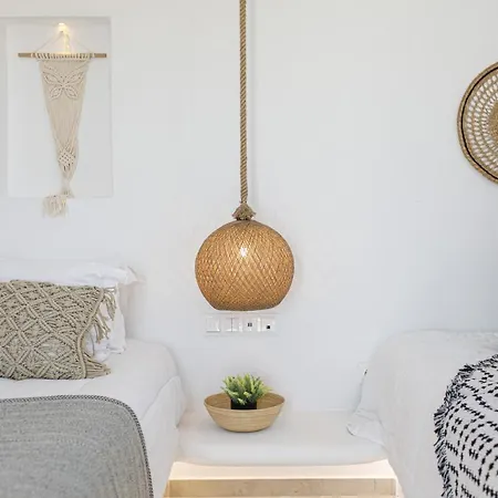 Naxos Earth Hotel *