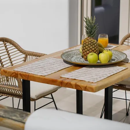 Hotel Naxos Earth *