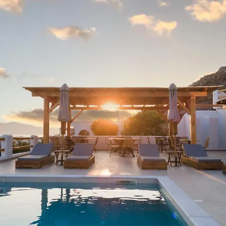 Naxos Earth Hotel
