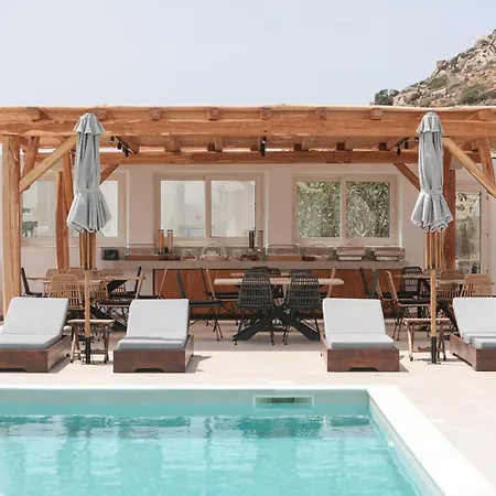 Naxos Earth Hotel