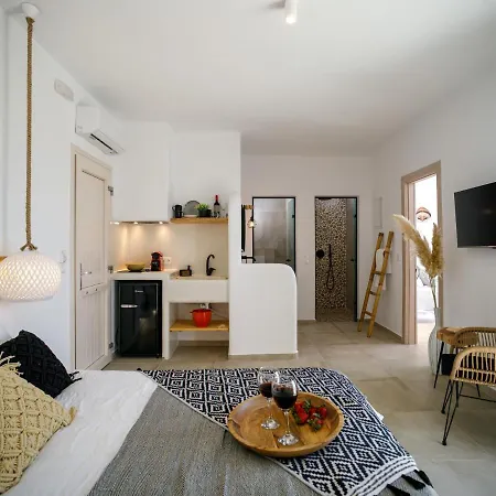 מלון Naxos Earth מיקרי ויגלה