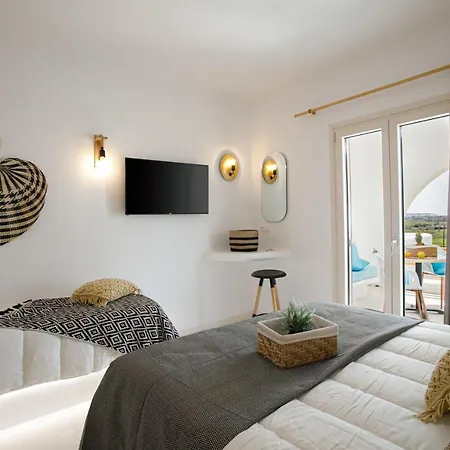 Naxos Earth מלון מיקרי ויגלה