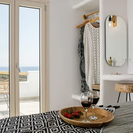 Naxos Earth * מיקרי ויגלה