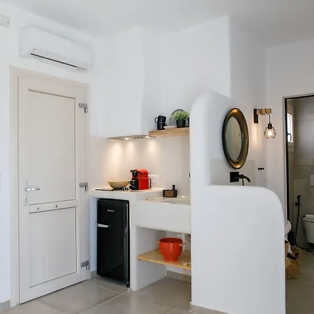 מלון Naxos Earth מיקרי ויגלה