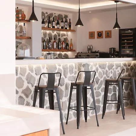 Naxos Earth Hotel