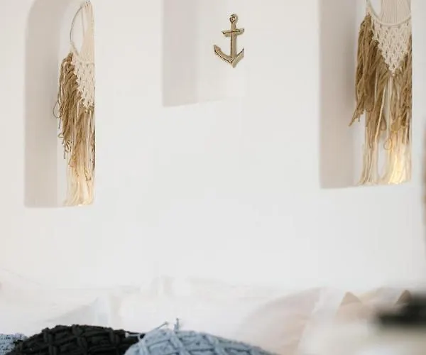 Naxos Earth 酒店 米科利维亚