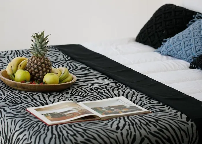 Naxos Earth * 米科利维亚