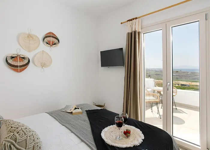 Naxos Earth * 米科利维亚