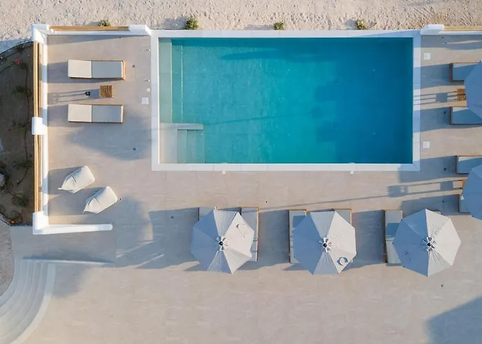 Naxos Earth 米科利维亚