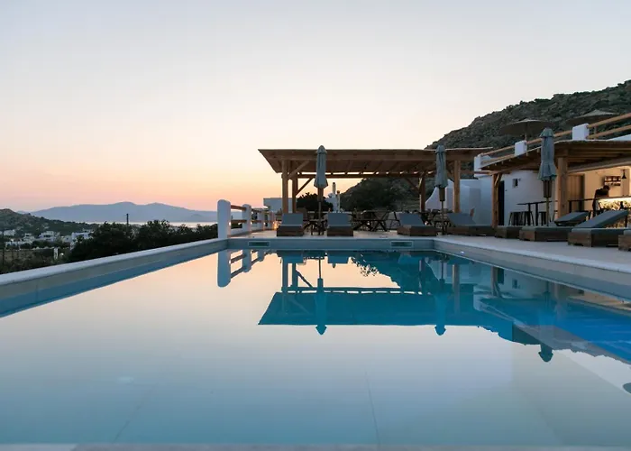 Naxos Earth 米科利维亚