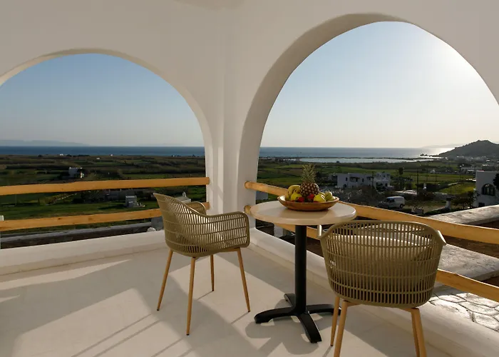 Naxos Earth * 米科利维亚