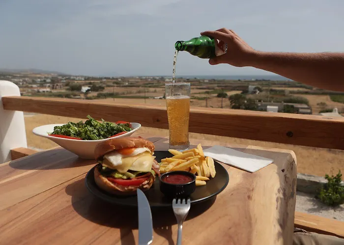 Naxos Earth 米科利维亚